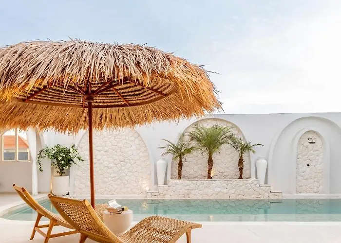 Alloggio in famiglia Codyard Luxury Suites, Close To Seseh