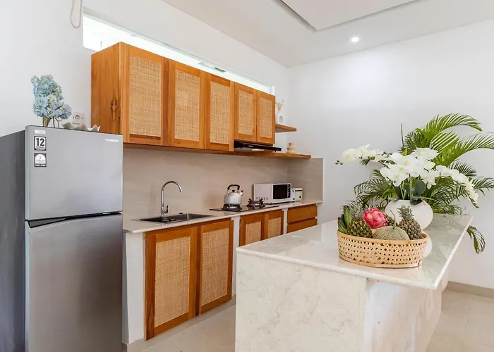 Codyard Luxury Suites, Close To Seseh