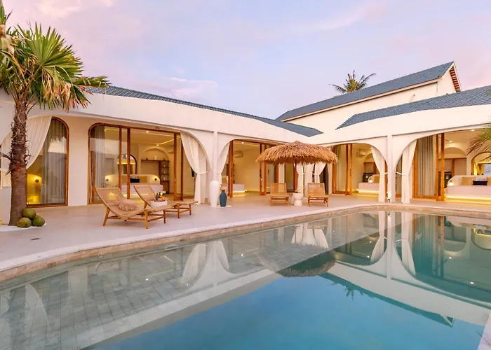 Codyard Luxury Suites, Close To Seseh Alloggio in famiglia